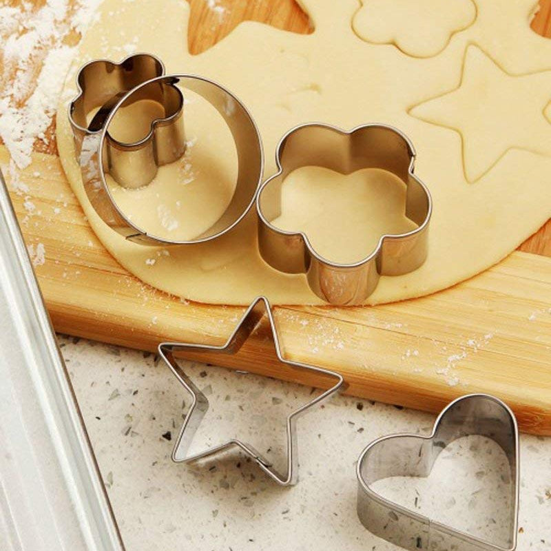 0813 Cookie Cutter Stainless Steel Cookie Cutter With Shape Heart Round Star And Flower (12 Pieces)